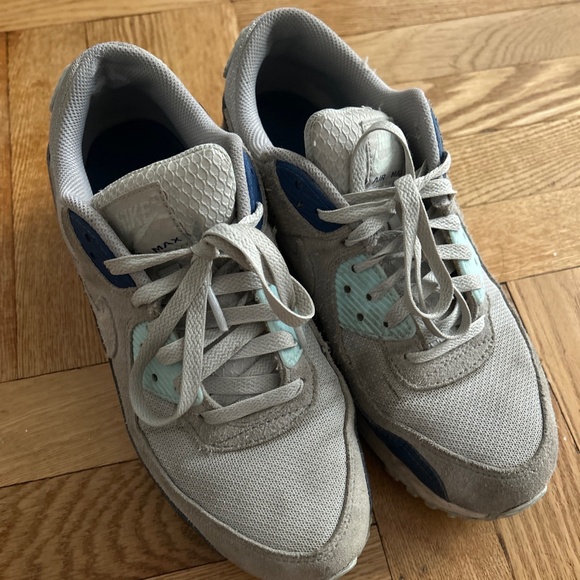 Nike Air Max 90 Mens White Platinum Glacier Blue Men's Shoes Size 8 - Picture 1 of 11